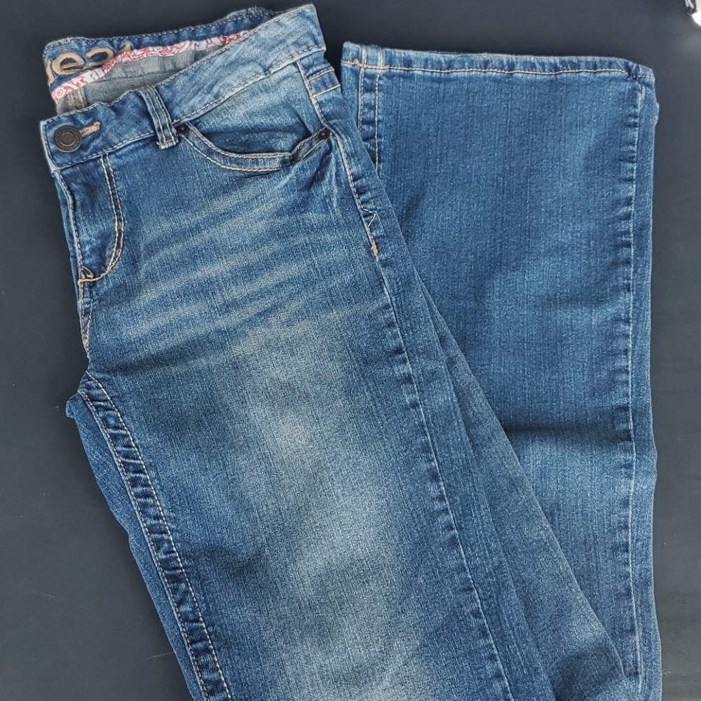 Rue 21 size 7/8 long bootcut jeans